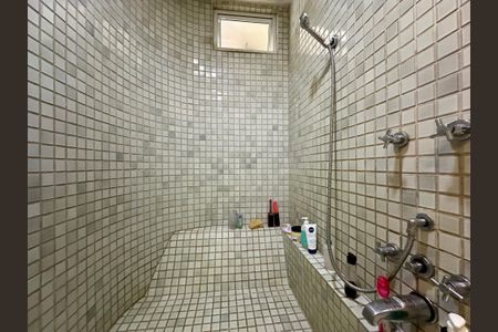 Apartamento à venda com 118m², 2 quartos e 1 vagaBanheiro Suite