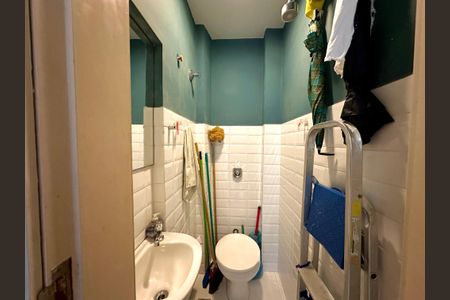 Apartamento à venda com 118m², 2 quartos e 1 vagaÁrea de Serviço