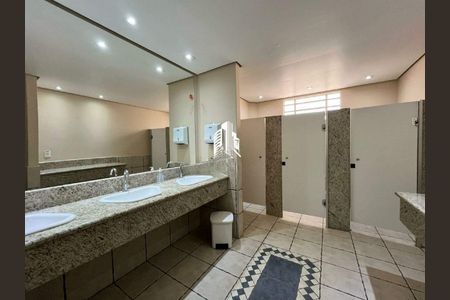 Casa à venda com 4 quartos, 295m² em Nova Campinas, Campinas