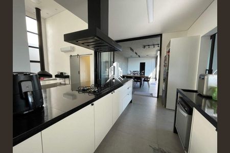 Casa à venda com 3 quartos, 229m² em Swiss Park, Campinas