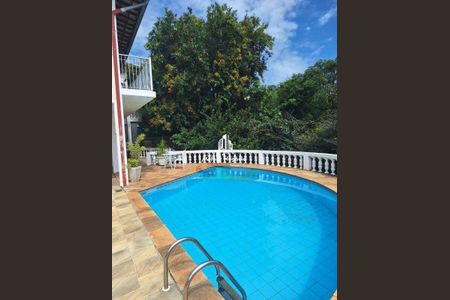 Casa à venda com 274m², 3 quartos e 15 vagas