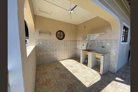 Casa à venda com 274m², 3 quartos e 15 vagas