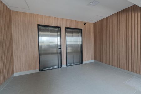 Apartamento à venda com 37m², 1 quarto e sem vaga Apartamento à venda com 37m², 1 quarto e sem vagaHall de entrada