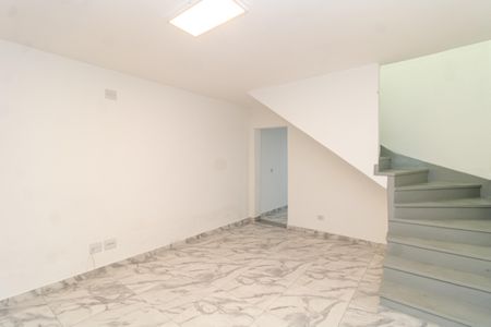 Sala de casa à venda com 4 quartos, 200m² em Vila Brasil, São Paulo