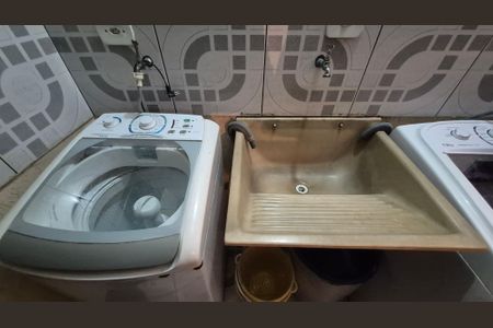 Casa à venda com 125m², 4 quartos e 2 vagasLavanderia