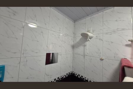 Casa à venda com 125m², 4 quartos e 2 vagasBanheiro