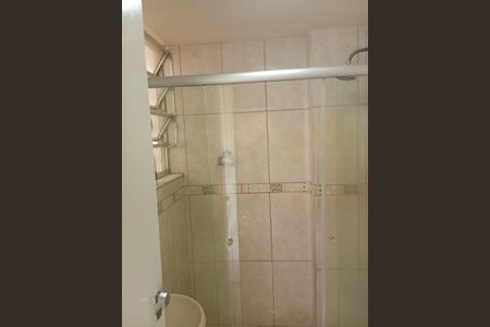 Banheiro de apartamento para alugar com 3 quartos, 76m² em Caju, Rio de Janeiro
