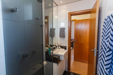 Apartamento para alugar com 72m², 3 quartos e 2 vagas Apartamento para alugar com 72m², 3 quartos e 2 vagasBanheiro Social