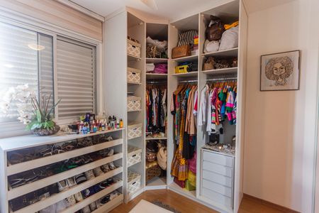 Apartamento para alugar com 72m², 3 quartos e 2 vagas Apartamento para alugar com 72m², 3 quartos e 2 vagasCloset da Suíte