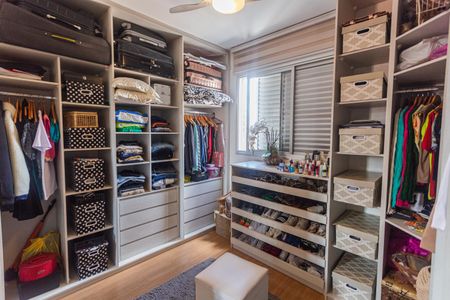 Apartamento para alugar com 72m², 3 quartos e 2 vagas Apartamento para alugar com 72m², 3 quartos e 2 vagasCloset da Suíte