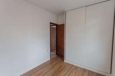 Apartamento à venda com 81m², 2 quartos e 1 vagaQuarto 2