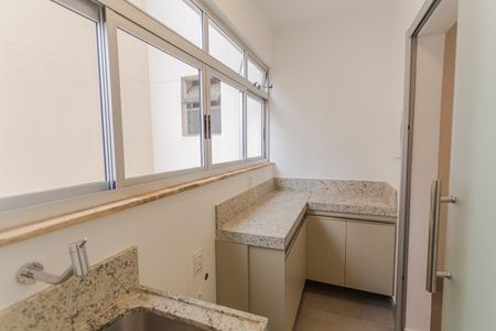 Apartamento à venda com 81m², 2 quartos e 1 vagaÁrea de Serviço