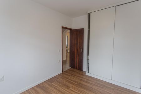 Apartamento à venda com 81m², 2 quartos e 1 vagaQuarto 1