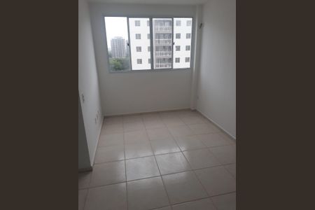 Sala de apartamento para alugar com 2 quartos, 50m² em Barra da Tijuca, Rio de Janeiro