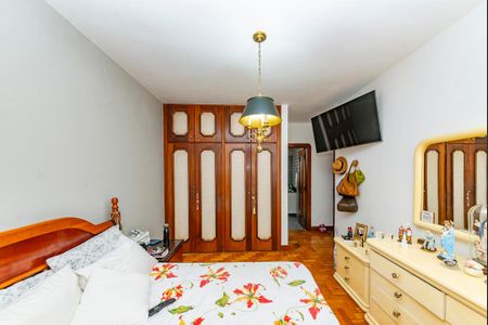 Casa à venda com 440m², 5 quartos e 3 vagas Casa à venda com 440m², 5 quartos e 3 vagasSuíte 2