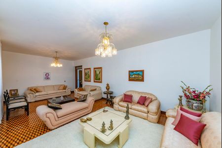 Casa à venda com 440m², 5 quartos e 3 vagas Casa à venda com 440m², 5 quartos e 3 vagasSala 1