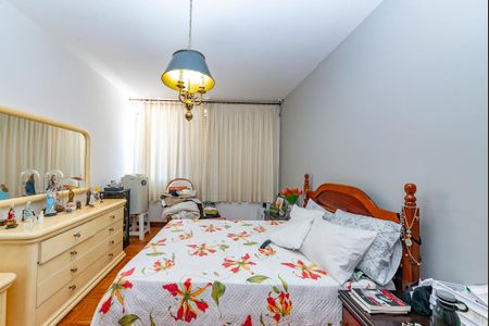 Casa à venda com 440m², 5 quartos e 3 vagas Casa à venda com 440m², 5 quartos e 3 vagasSuíte 2