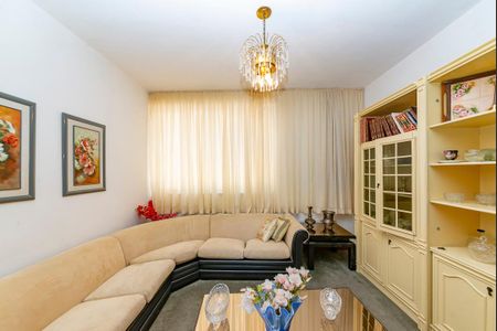 Casa à venda com 440m², 5 quartos e 3 vagas Casa à venda com 440m², 5 quartos e 3 vagasSala 2