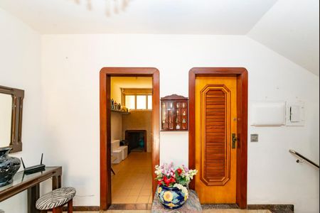 Casa à venda com 440m², 5 quartos e 3 vagas Casa à venda com 440m², 5 quartos e 3 vagasDespensa 2