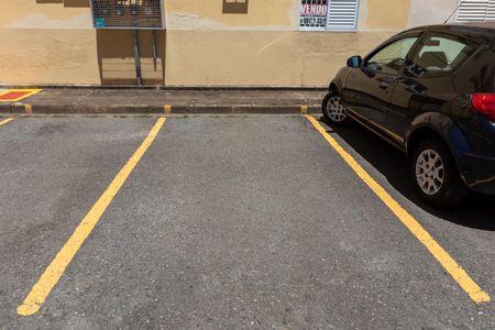 Apartamento à venda com 42m², 2 quartos e 1 vaga Apartamento à venda com 42m², 2 quartos e 1 vagaGaragem