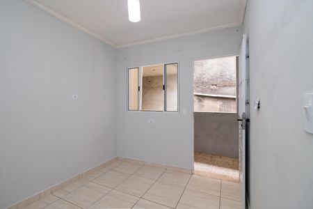 Sala de casa para alugar com 2 quartos, 55m² em Parque dos Bancarios, São Paulo