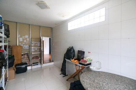 Casa à venda com 155m², 2 quartos e 3 vagasEdicula