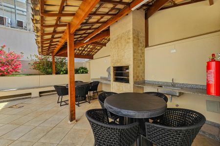 Apartamento à venda com 110m², 3 quartos e 2 vagas Apartamento à venda com 110m², 3 quartos e 2 vagasÁrea comum - Churrasqueira