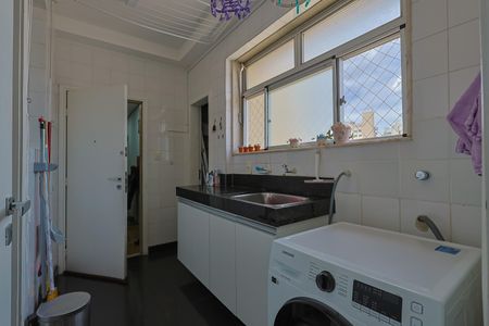 Apartamento à venda com 110m², 3 quartos e 2 vagas Apartamento à venda com 110m², 3 quartos e 2 vagasÁrea de Serviço