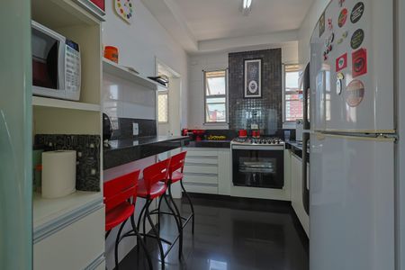 Apartamento à venda com 110m², 3 quartos e 2 vagas Apartamento à venda com 110m², 3 quartos e 2 vagasCozinha