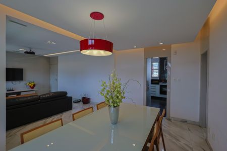 Sala de apartamento à venda com 3 quartos, 110m² em Carmo, Belo Horizonte