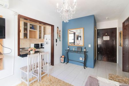 Sala de apartamento à venda com 1 quarto, 40m² em Jardim Botânico, Porto Alegre