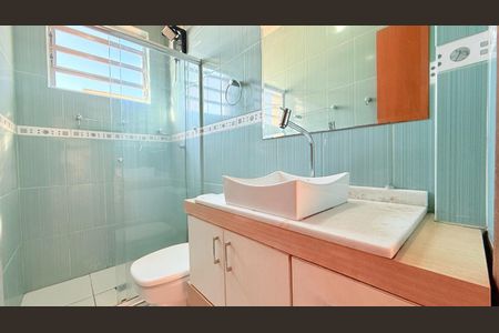 Apartamento para alugar com 71m², 2 quartos e sem vagaBanheiro 