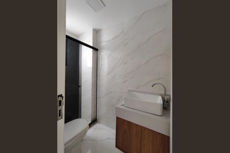 Apartamento para alugar com 208m², 3 quartos e 2 vagas Apartamento para alugar com 208m², 3 quartos e 2 vagasBanheiro da Suíte 1