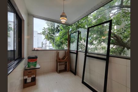 Apartamento para alugar com 208m², 3 quartos e 2 vagas Apartamento para alugar com 208m², 3 quartos e 2 vagasVaranda