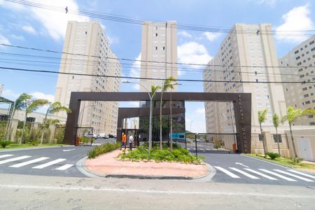Apartamento para alugar com 43m², 2 quartos e 1 vaga Apartamento para alugar com 43m², 2 quartos e 1 vagaFachada