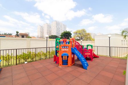 Apartamento para alugar com 43m², 2 quartos e 1 vaga Apartamento para alugar com 43m², 2 quartos e 1 vagaÁrea comum - Playground