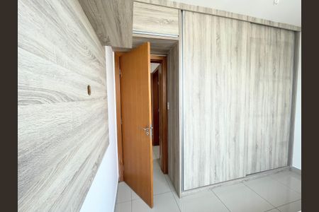 Apartamento à venda com 79m², 2 quartos e 1 vagaQuarto 2