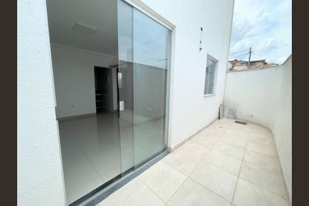 Apartamento à venda com 79m², 2 quartos e 1 vagaÁrea Privativa / acesso Sala