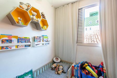 Quarto 1 de apartamento à venda com 2 quartos, 167m² em Sagrada Família, Belo Horizonte