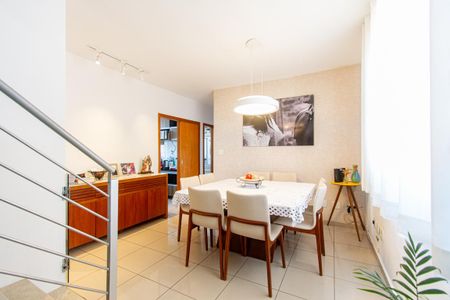 Sala de apartamento à venda com 2 quartos, 167m² em Sagrada Família, Belo Horizonte