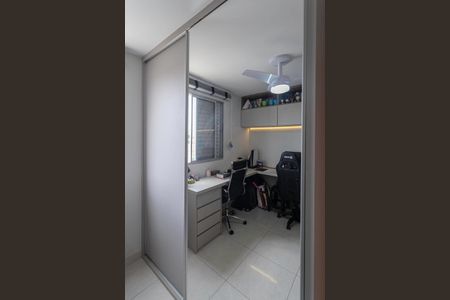 Apartamento à venda com 61m², 2 quartos e 2 vagas Apartamento à venda com 61m², 2 quartos e 2 vagasQuarto