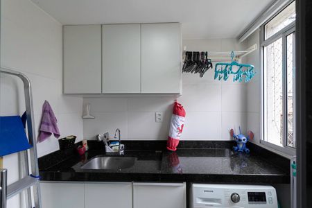 Apartamento à venda com 61m², 2 quartos e 2 vagas Apartamento à venda com 61m², 2 quartos e 2 vagasÁrea de serviço