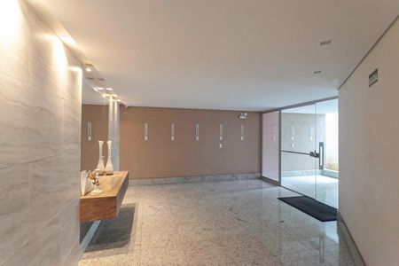 Apartamento à venda com 61m², 2 quartos e 2 vagas Apartamento à venda com 61m², 2 quartos e 2 vagasHall social