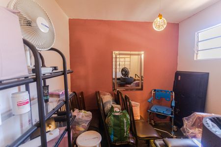 Casa à venda com 261m², 5 quartos e 2 vagasQuarto de Despejo 2