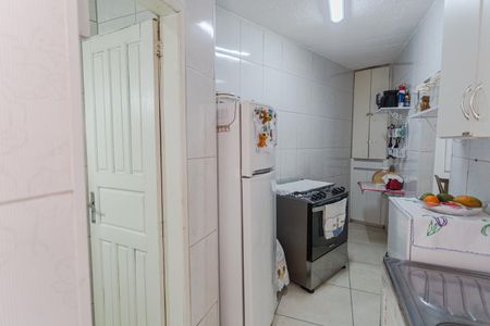 Casa à venda com 261m², 5 quartos e 2 vagasCozinha da Casa de Fundos