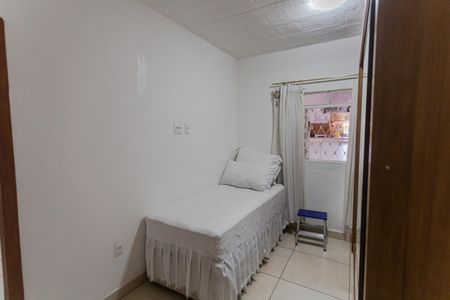 Casa à venda com 261m², 5 quartos e 2 vagasQuarto 1 da Casa de Fundos