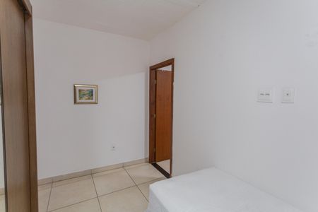Casa à venda com 261m², 5 quartos e 2 vagasQuarto 1 da Casa de Fundos