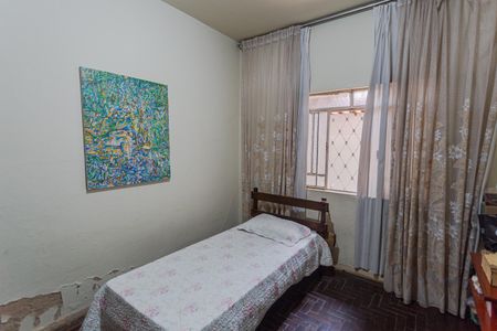 Casa à venda com 261m², 5 quartos e 2 vagasQuarto 2