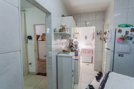 Casa à venda com 261m², 5 quartos e 2 vagasCozinha da Casa de Fundos