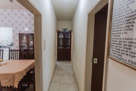 Casa à venda com 261m², 5 quartos e 2 vagasCorredor